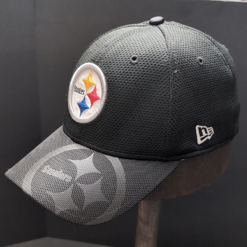 NFL New Era, 39thirty Pittsburgh Steelers Men's Black Flex Hat.